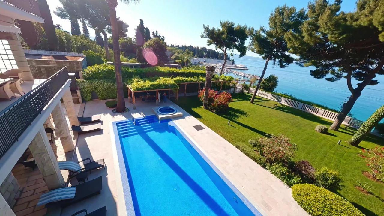 Villa Diocletian Split Exterior photo