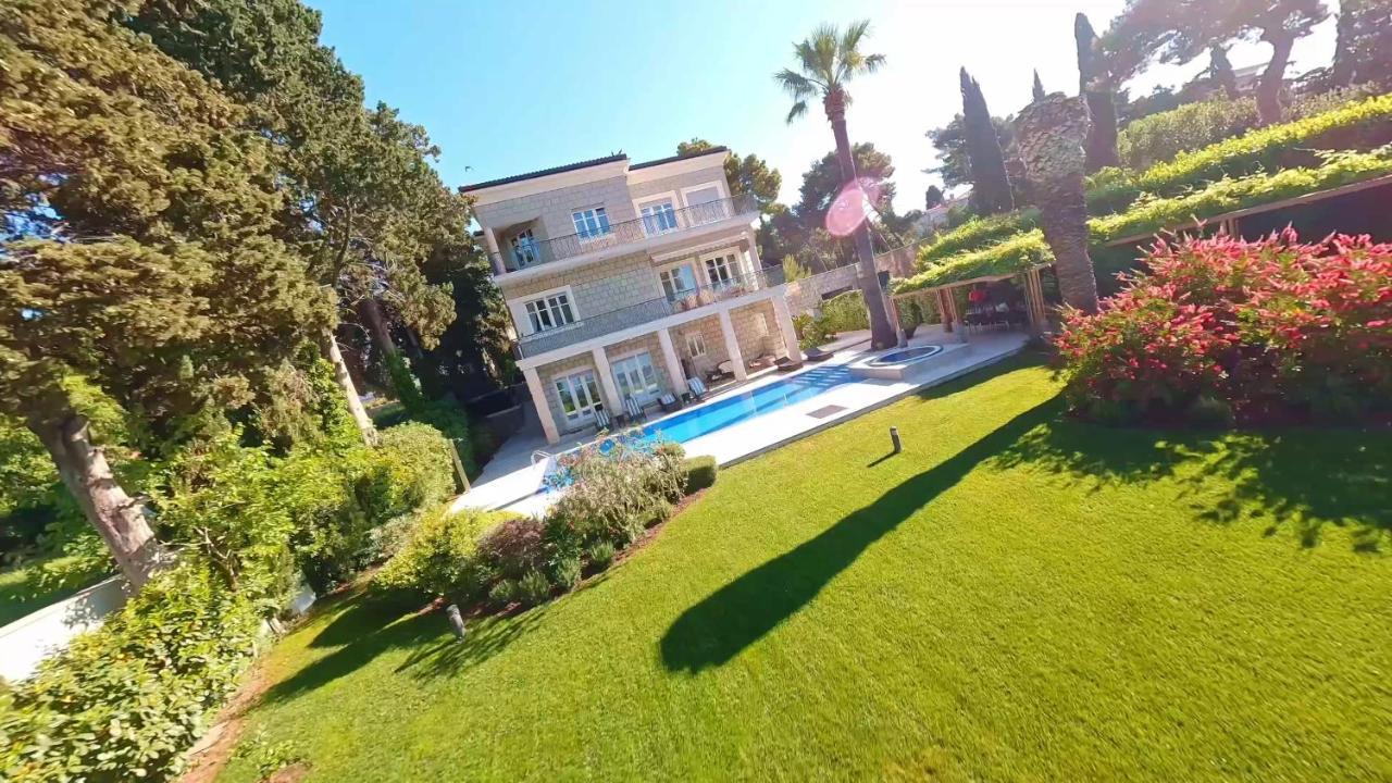 Villa Diocletian Split Exterior photo