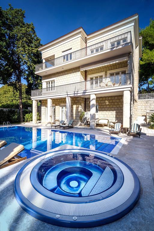 Villa Diocletian Split Exterior photo